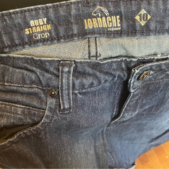 Size 10 Jordache Premium Ruby Straight Crop Capri - Dark Wash B2 - Picture 4 of 6